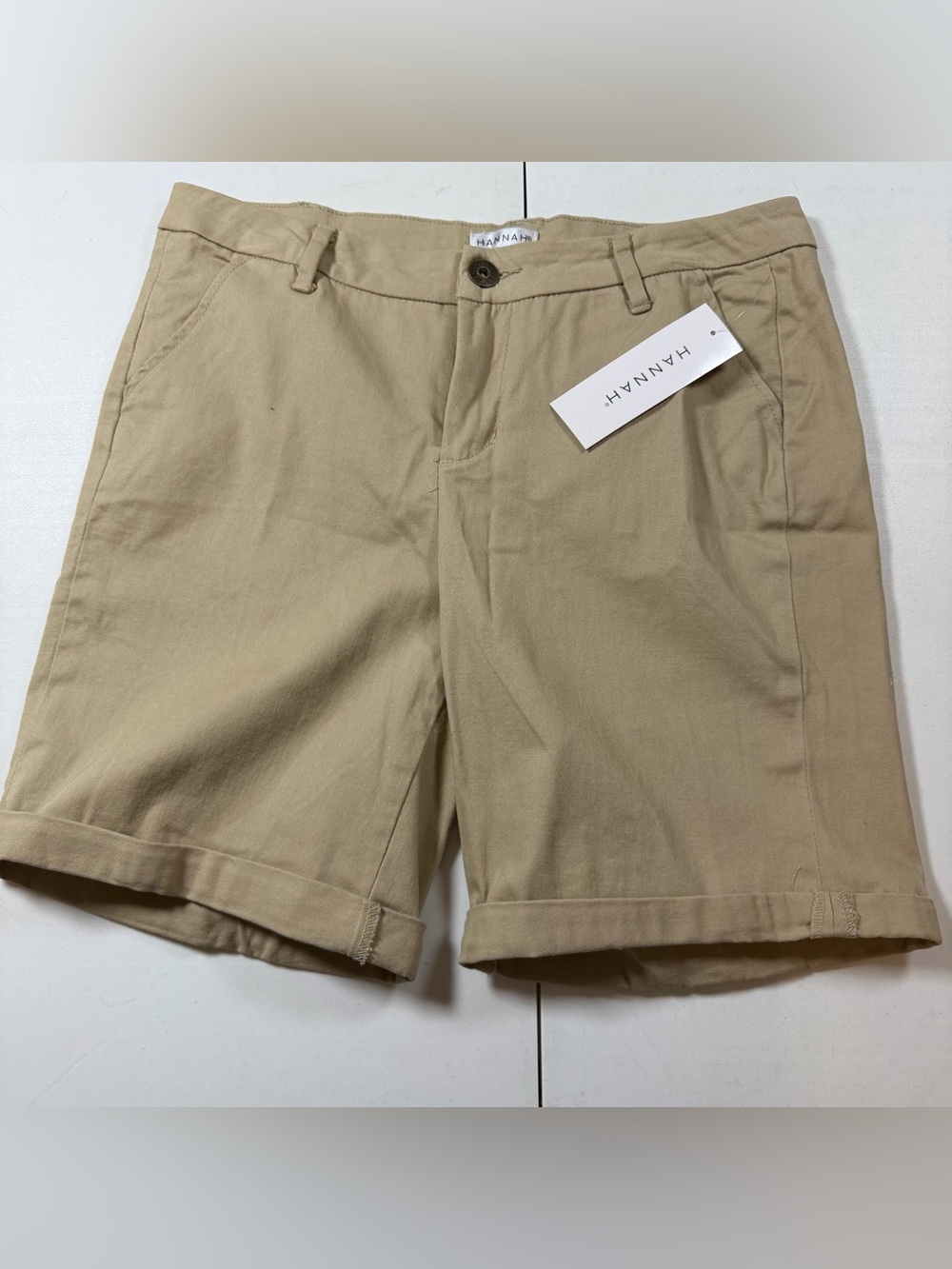 Hannah Khaki Stretch Shorts – Women’s Size 8 NWT  8 “inseam
